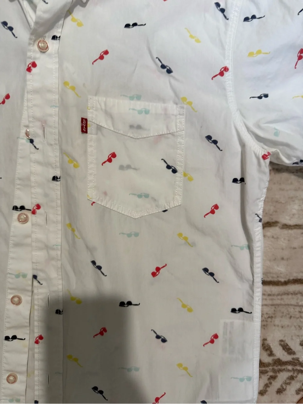 Levi's White Short-Sleeve Button-Down Shirt with Multicolor Sunglasses Print